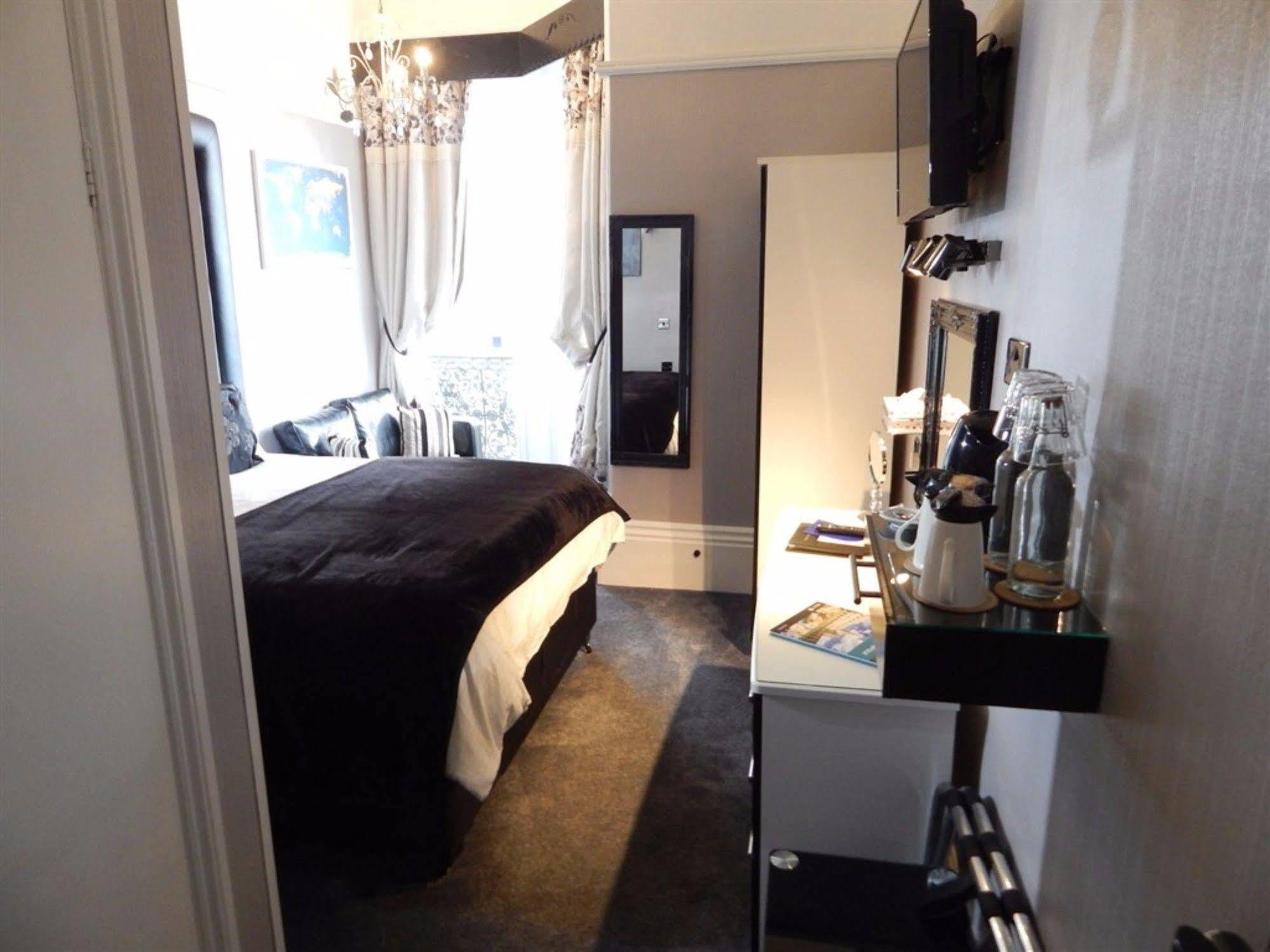 3 Norfolk Square Hotel Горад Грэйт Ярмут Екстериор снимка